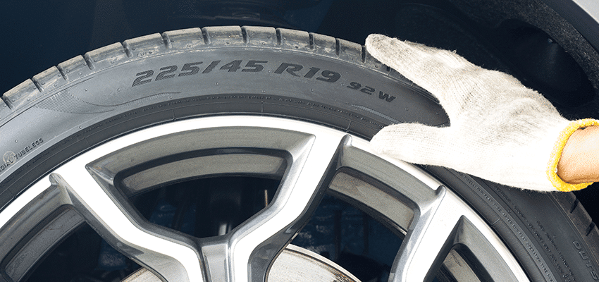 ¿Cuál es la presión adecuada para tus llantas?